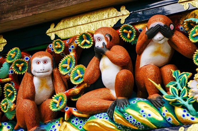 眠れず動けず逃げられず